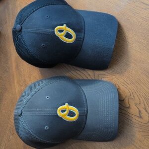 39-thirty Oakland Hats Size Small/Medium